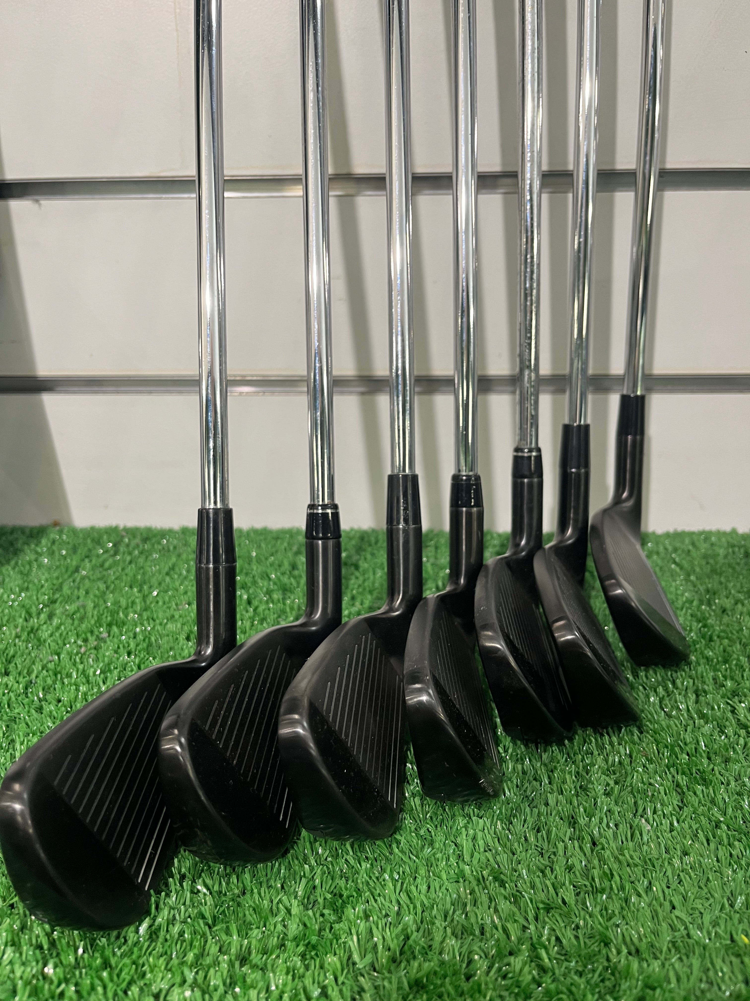 Callaway Big Bertha 2nd Hand Irons - Steel Shafts Regular Flex